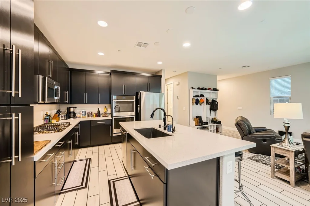 707 Cottonwood Hill, Henderson, NV 89011