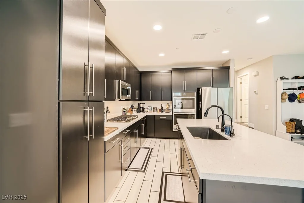 707 Cottonwood Hill, Henderson, NV 89011