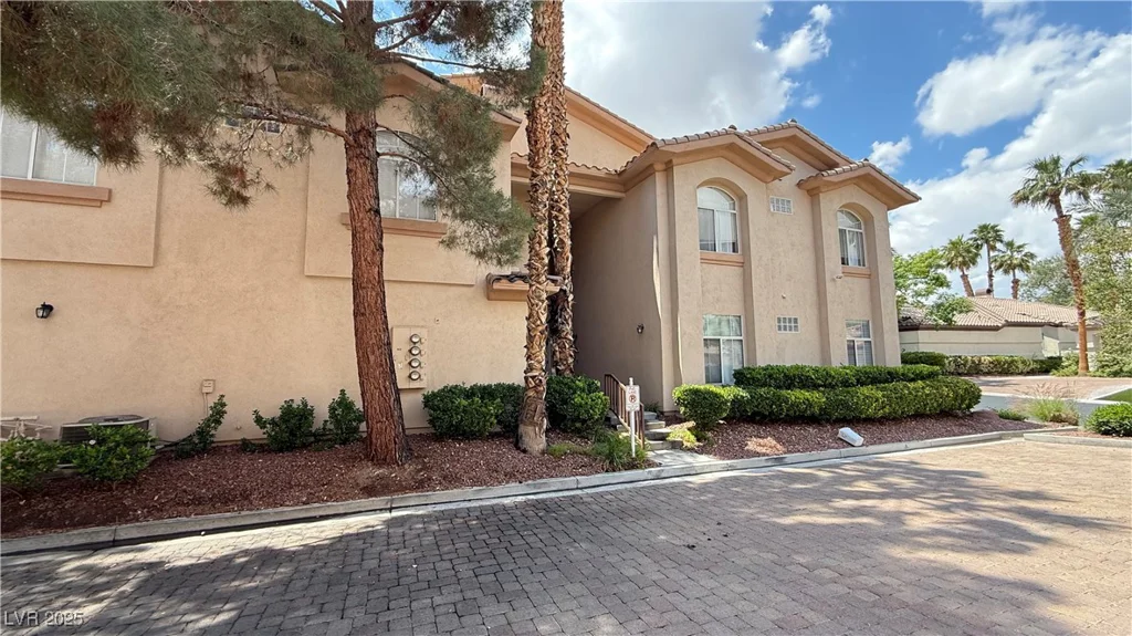2050 Warm Springs, Henderson, NV 89014