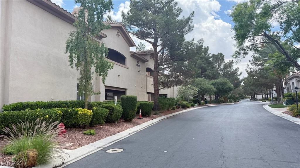 2050 Warm Springs, Henderson, NV 89014