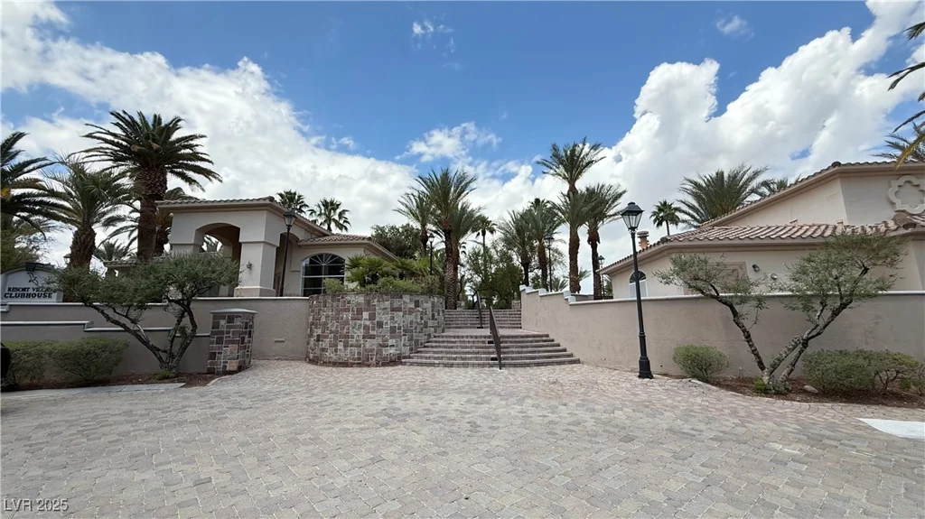 2050 Warm Springs, Henderson, NV 89014