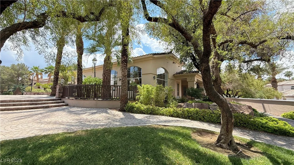2050 Warm Springs, Henderson, NV 89014