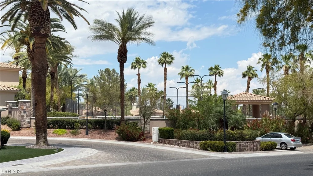 2050 Warm Springs, Henderson, NV 89014