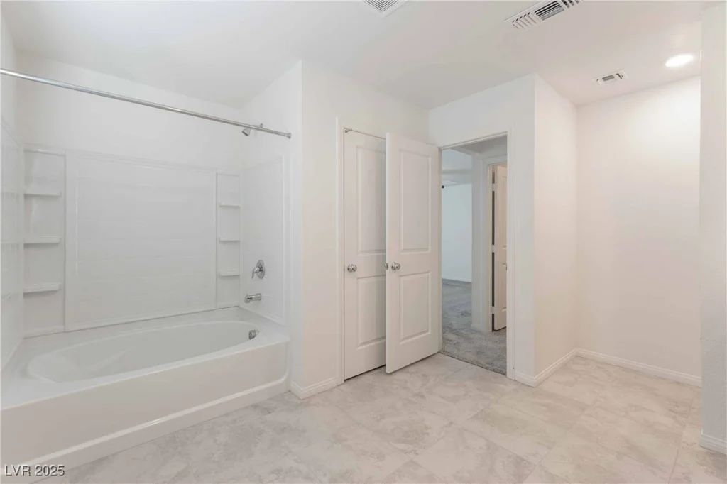 2824 Mozia, Henderson, NV 89044
