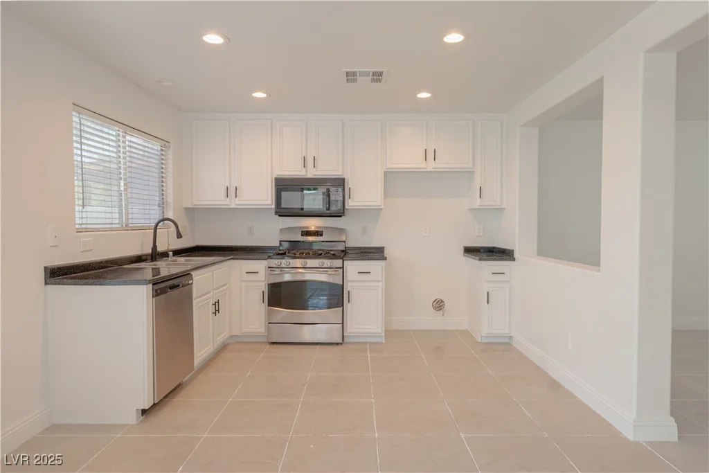 5001 Volcanic Rock, Las Vegas, NV 89122