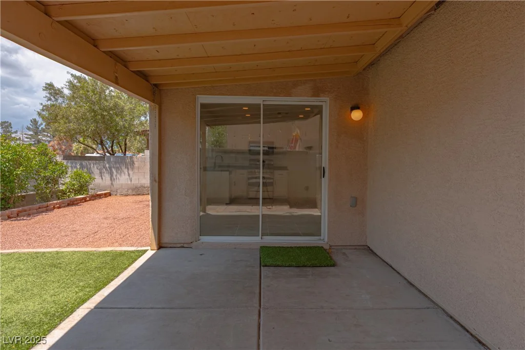 5001 Volcanic Rock, Las Vegas, NV 89122