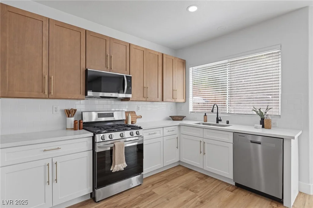 9115 Weeping Hollow, Las Vegas, NV 89178