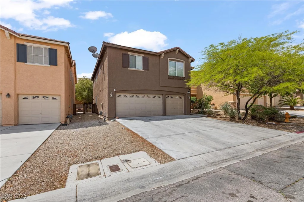9115 Weeping Hollow, Las Vegas, NV 89178
