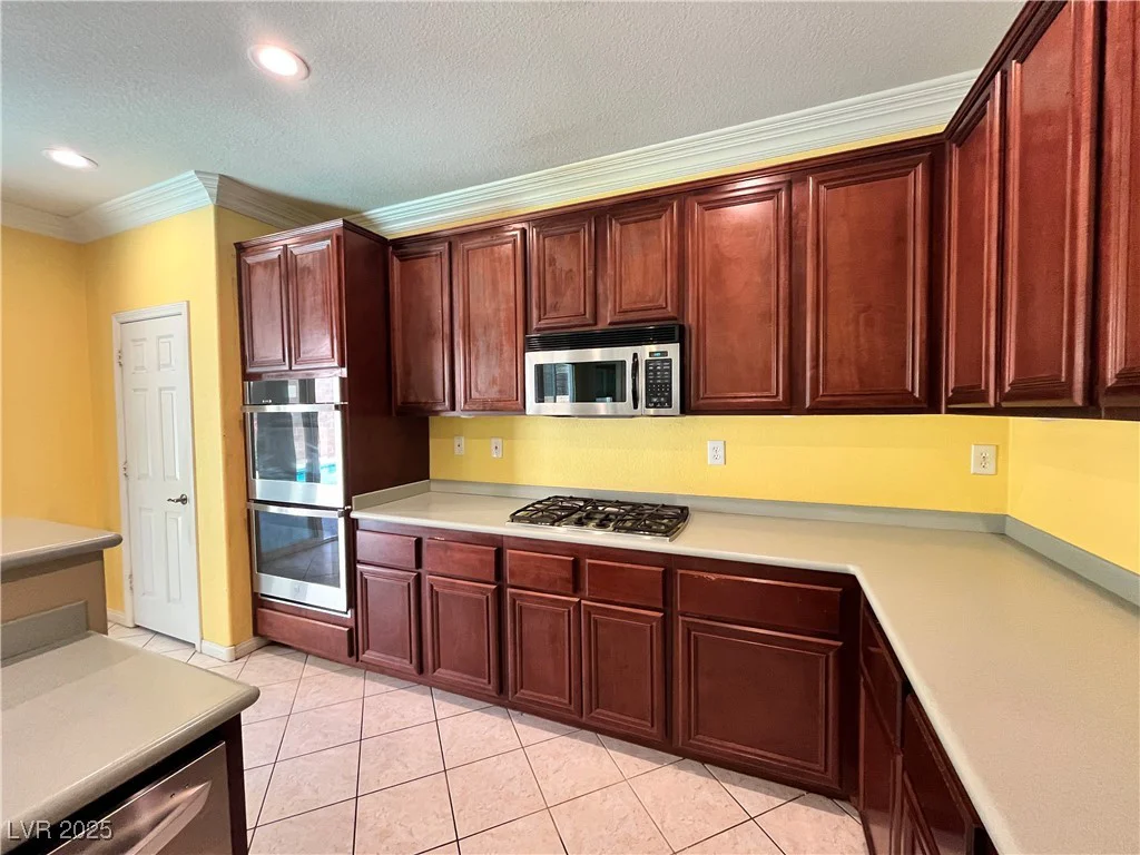 2112 Merganser, North Las Vegas, NV 89084