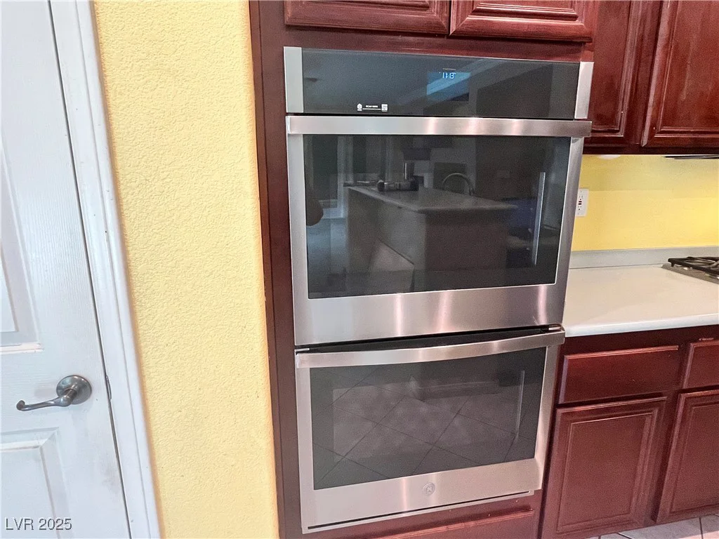 2112 Merganser, North Las Vegas, NV 89084