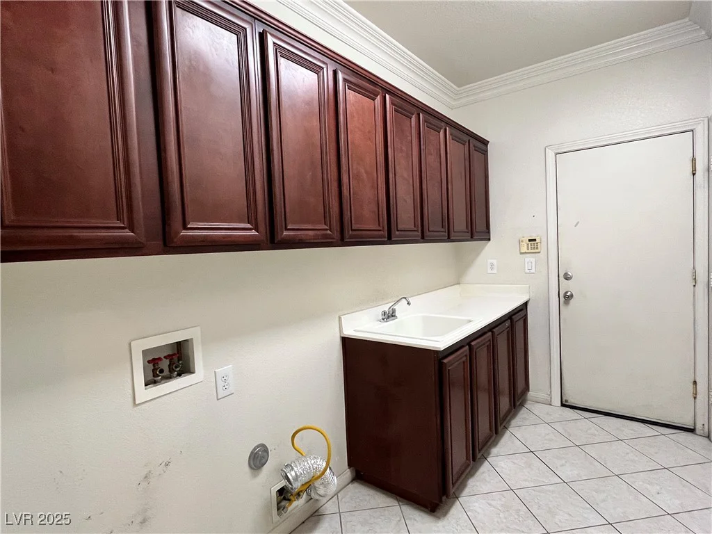 2112 Merganser, North Las Vegas, NV 89084