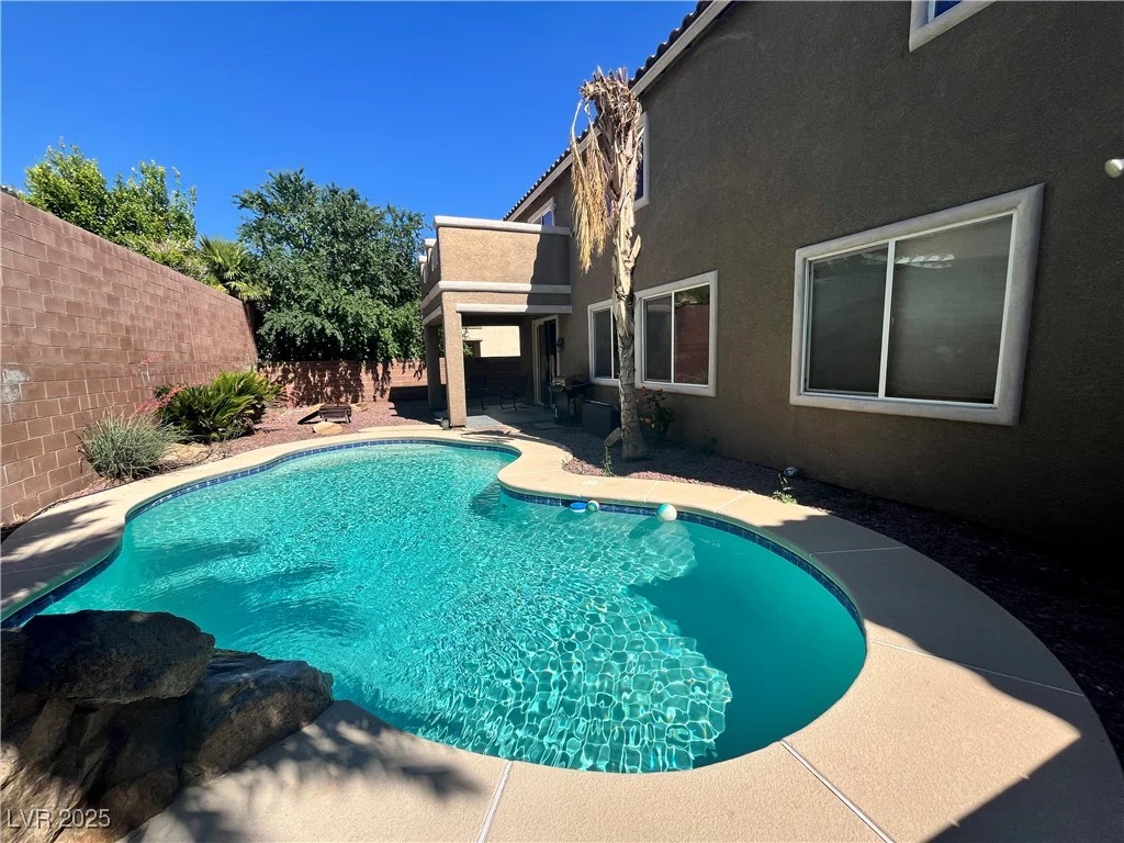 2112 Merganser, North Las Vegas, NV 89084