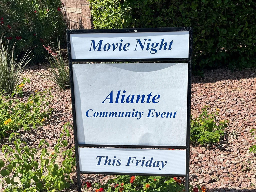 2112 Merganser, North Las Vegas, NV 89084