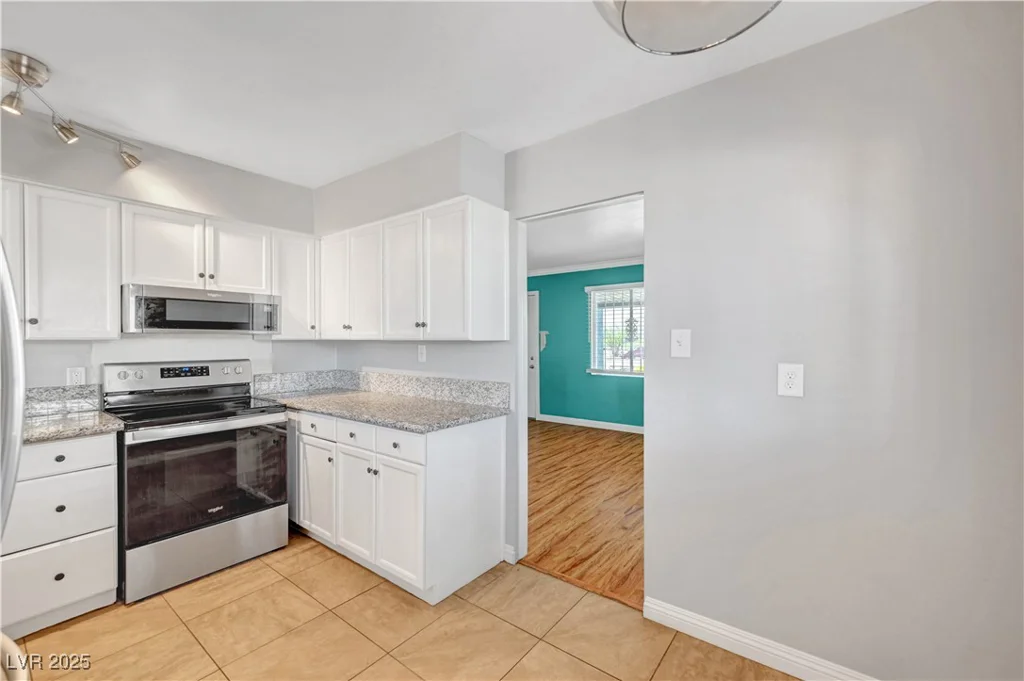 7 Church, Henderson, NV 89015