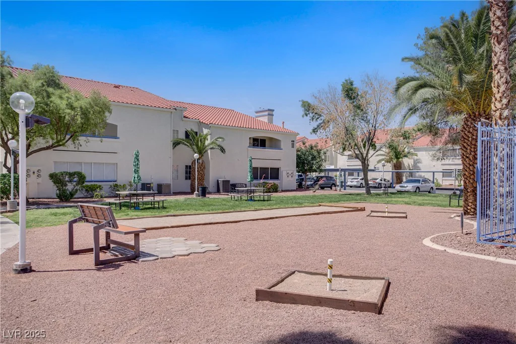2725 Nellis, Las Vegas, NV 89121