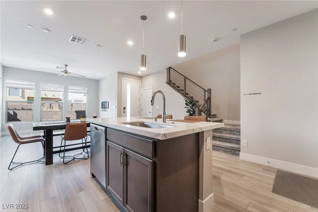 4294 Eagle Summit, Las Vegas, NV 89141