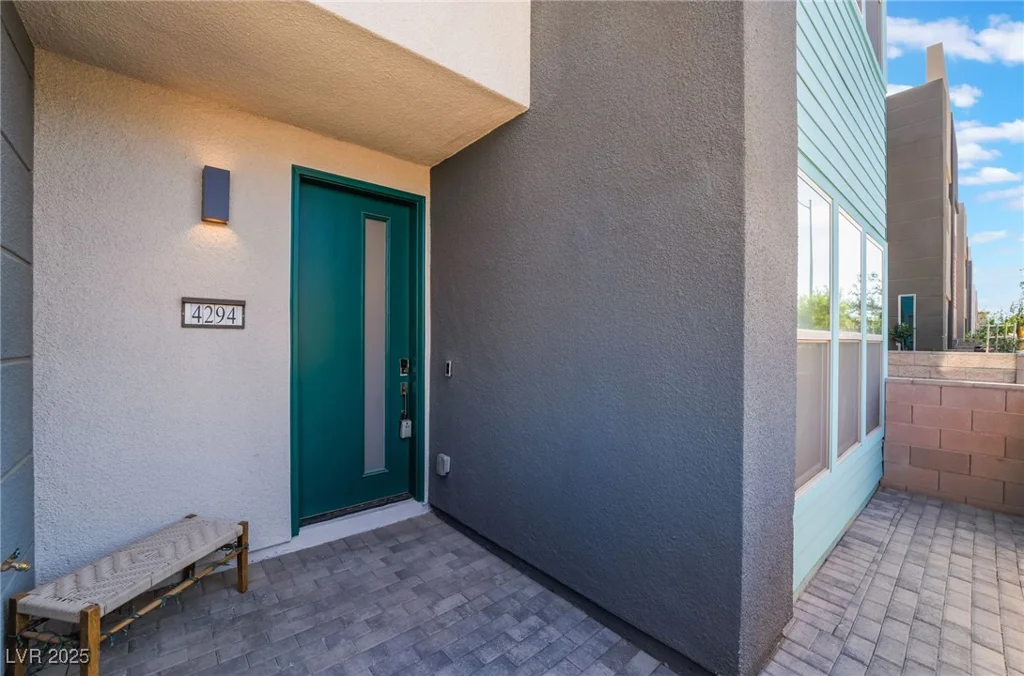 4294 Eagle Summit, Las Vegas, NV 89141