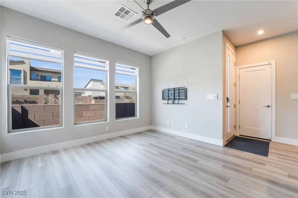 4294 Eagle Summit, Las Vegas, NV 89141