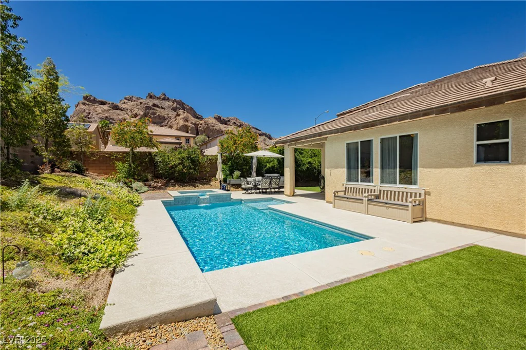 145 Austin Rose, Henderson, NV 89002