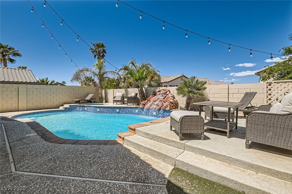 2470 Lower Meadows, Henderson, NV 89052