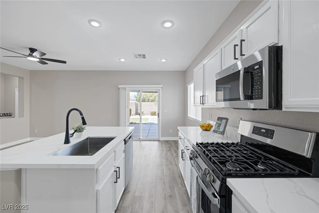 5213 Giallo Vista, North Las Vegas, NV 89031