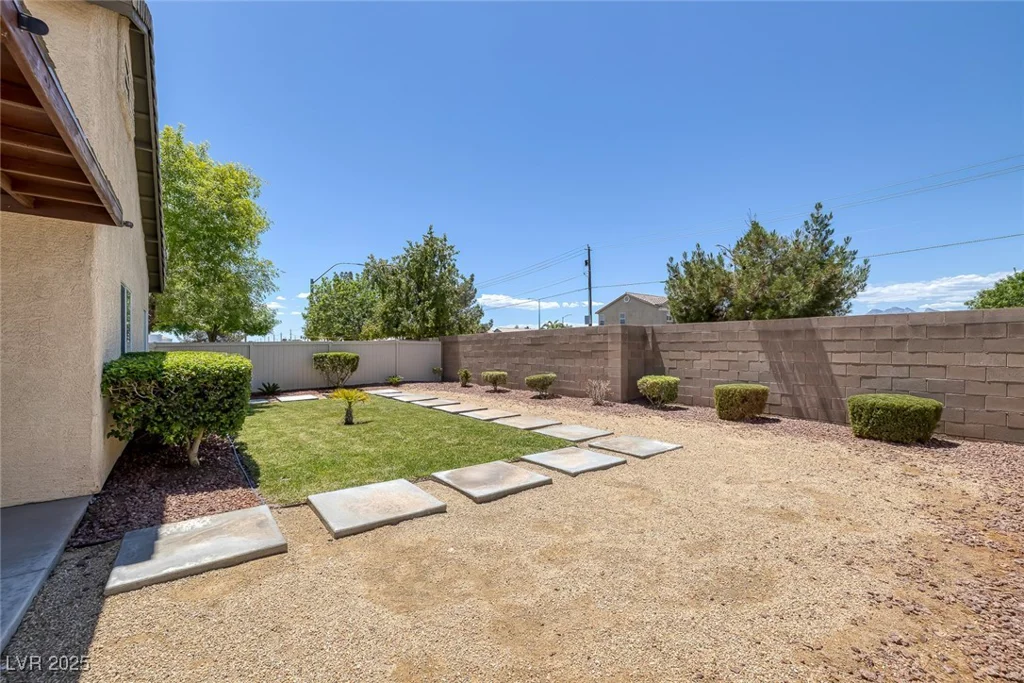 5213 Giallo Vista, North Las Vegas, NV 89031