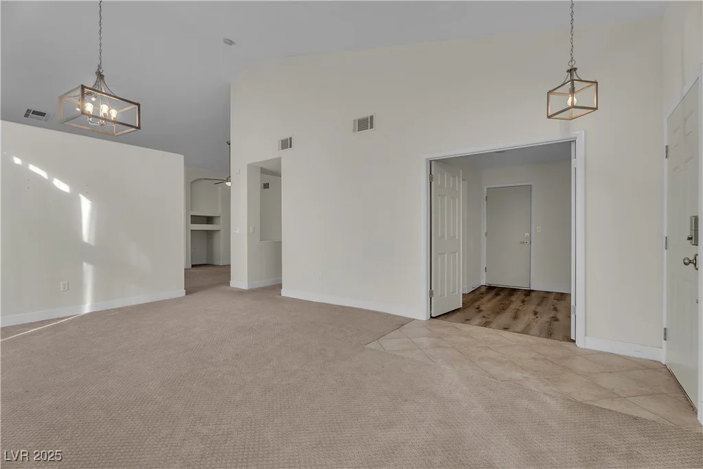 3713 Nairobi, North Las Vegas, NV 89032
