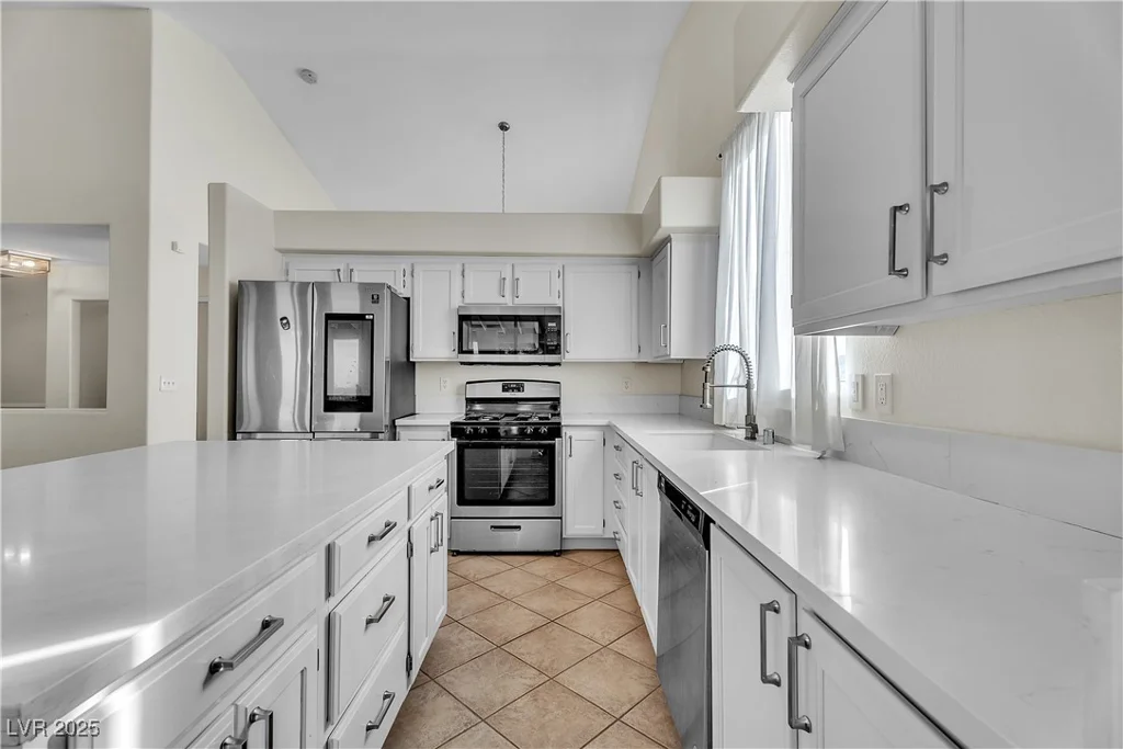 3713 Nairobi, North Las Vegas, NV 89032