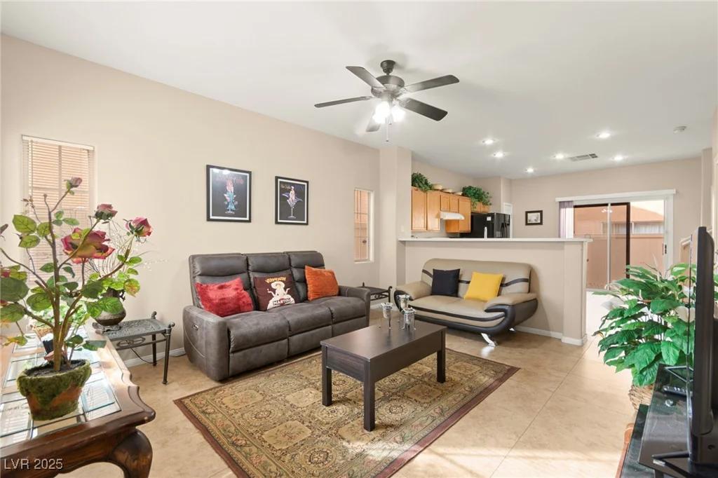 11135 Abbeyfield Rose, Henderson, NV 89052
