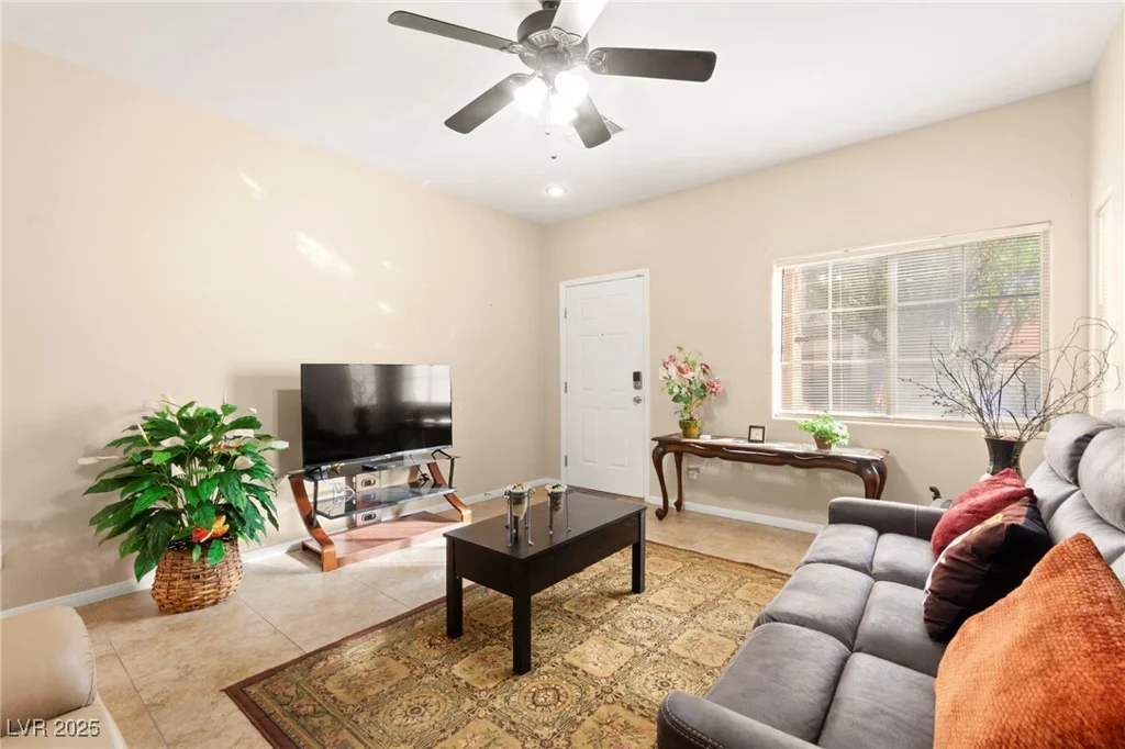11135 Abbeyfield Rose, Henderson, NV 89052