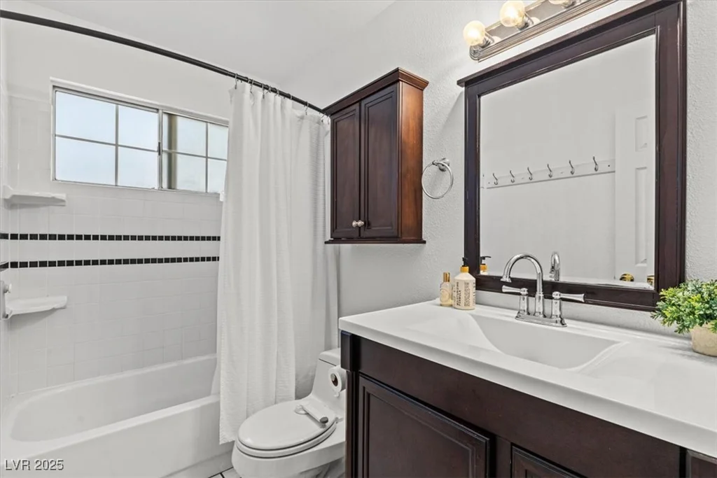 2513 Aberdeen, Henderson, NV 89014