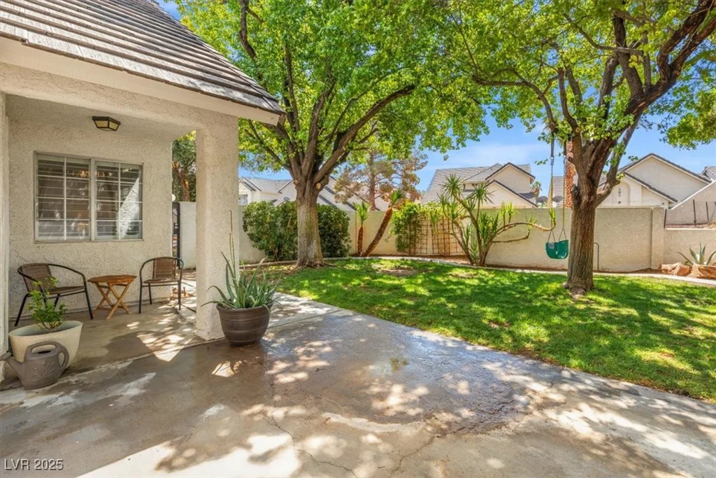 2513 Aberdeen, Henderson, NV 89014