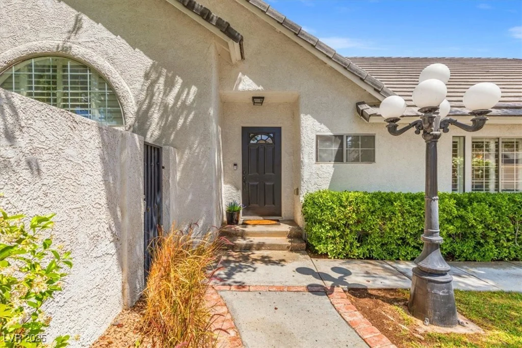 2513 Aberdeen, Henderson, NV 89014