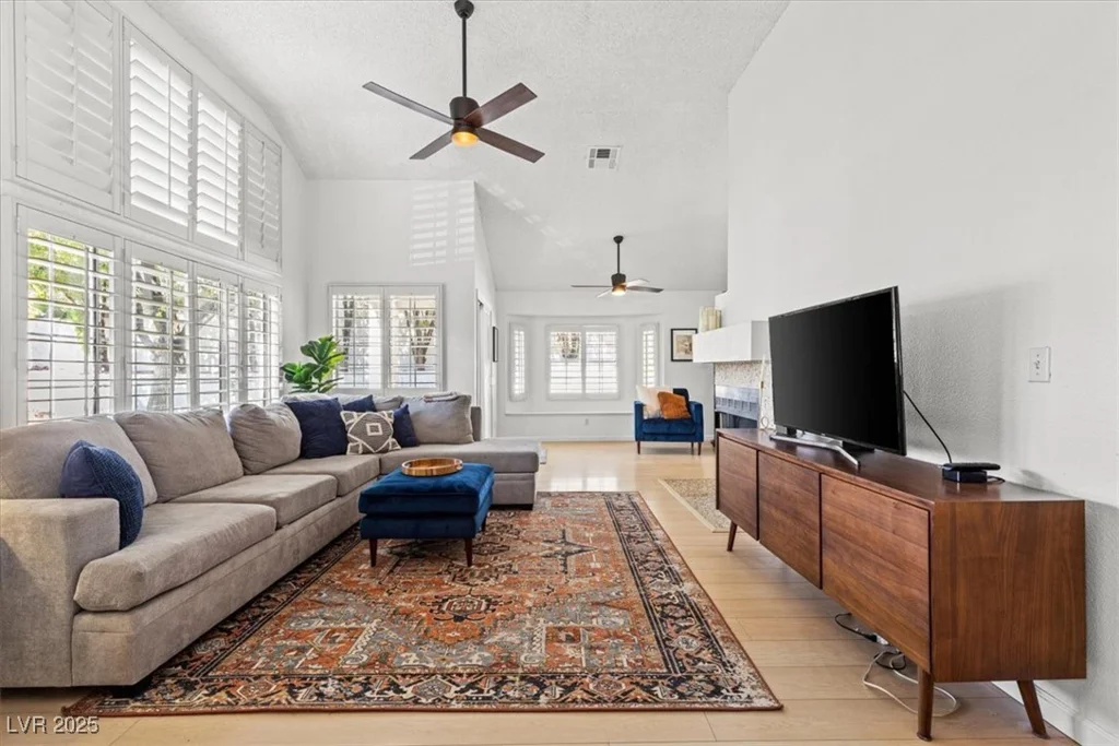 2513 Aberdeen, Henderson, NV 89014