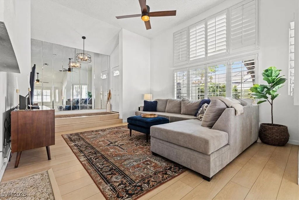 2513 Aberdeen, Henderson, NV 89014