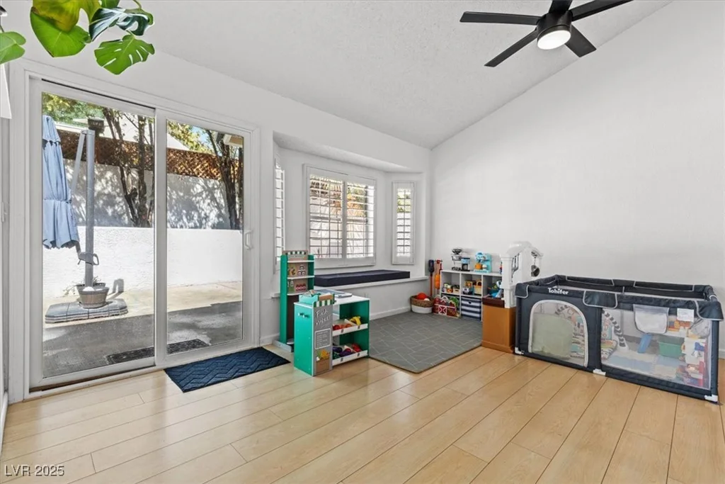 2513 Aberdeen, Henderson, NV 89014