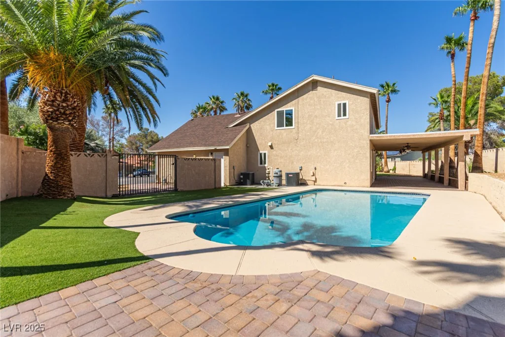 326 Fuente, Henderson, NV 89014