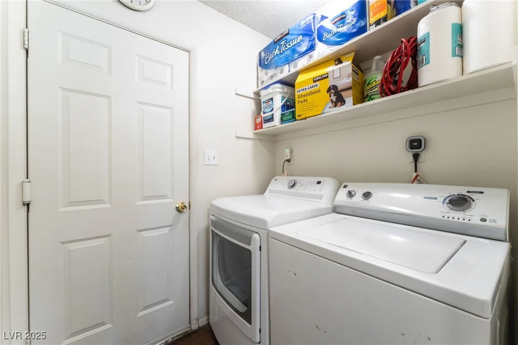 2261 Tall Pine, Las Vegas, NV 89108