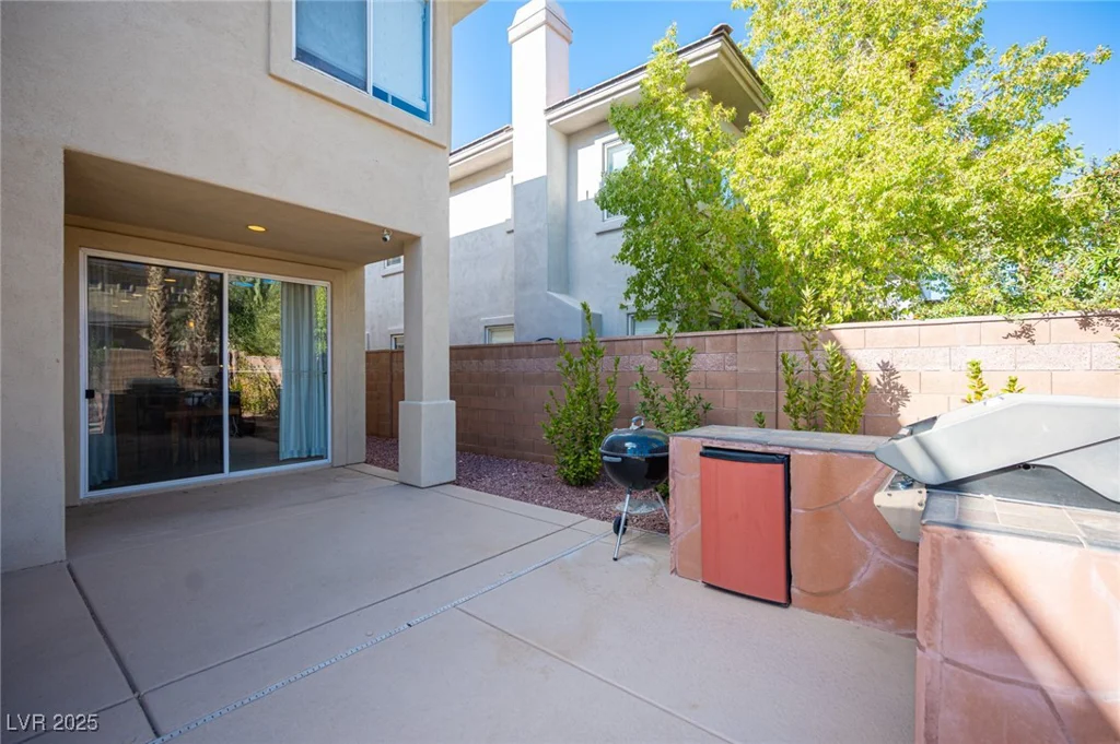 204 Ring Dove, Las Vegas, NV 89144