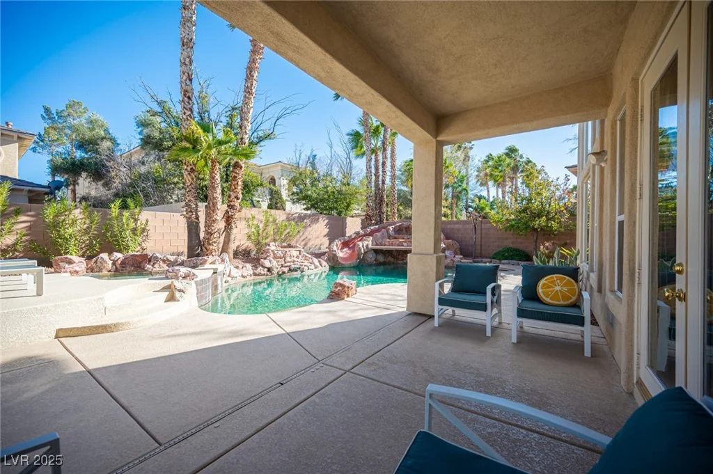 204 Ring Dove, Las Vegas, NV 89144