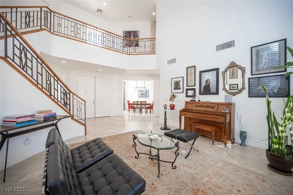 204 Ring Dove, Las Vegas, NV 89144