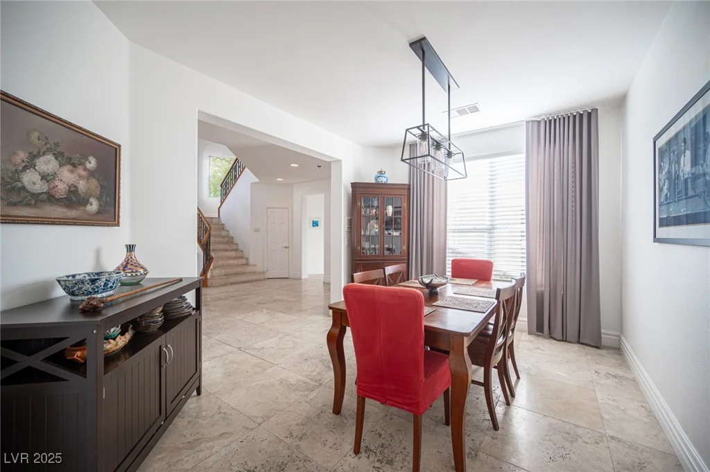 204 Ring Dove, Las Vegas, NV 89144
