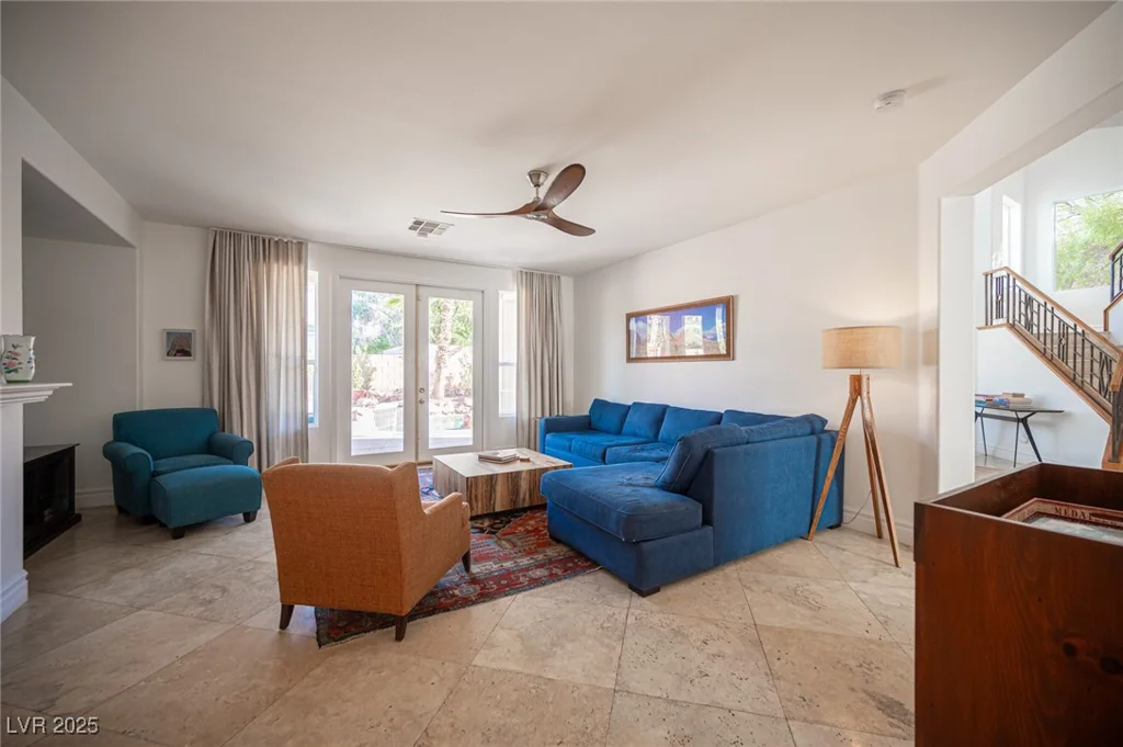 204 Ring Dove, Las Vegas, NV 89144
