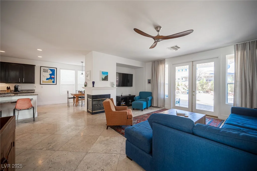204 Ring Dove, Las Vegas, NV 89144