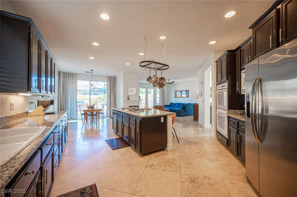 204 Ring Dove, Las Vegas, NV 89144