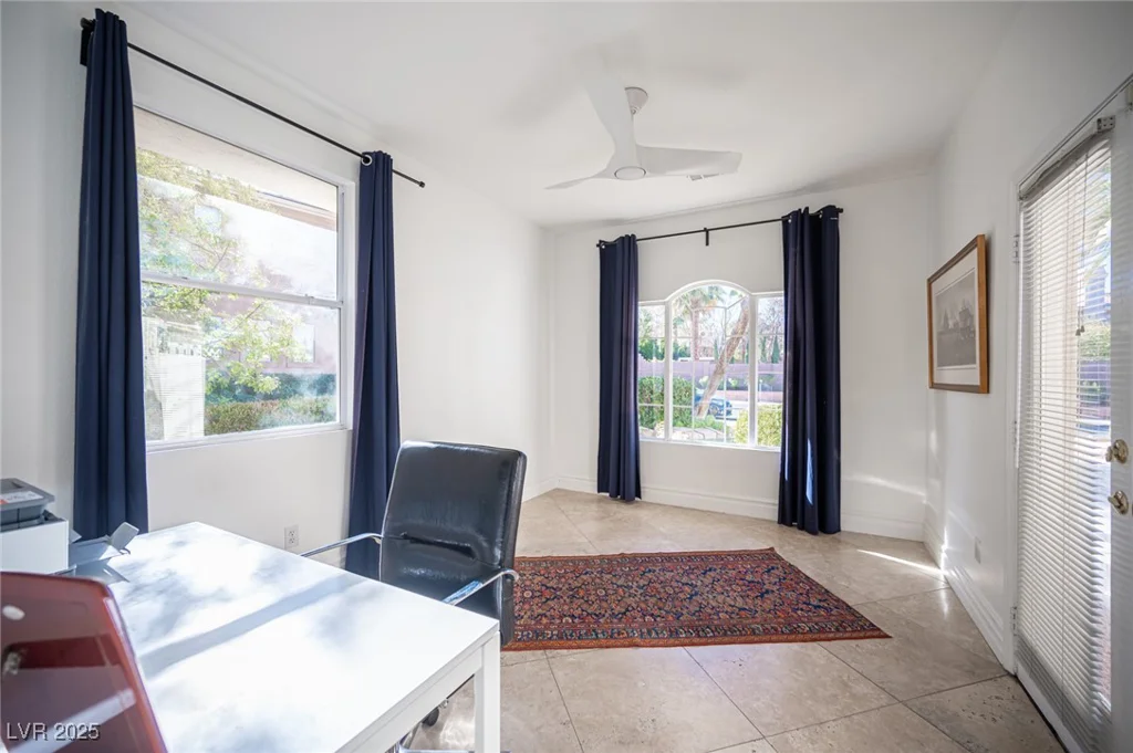 204 Ring Dove, Las Vegas, NV 89144