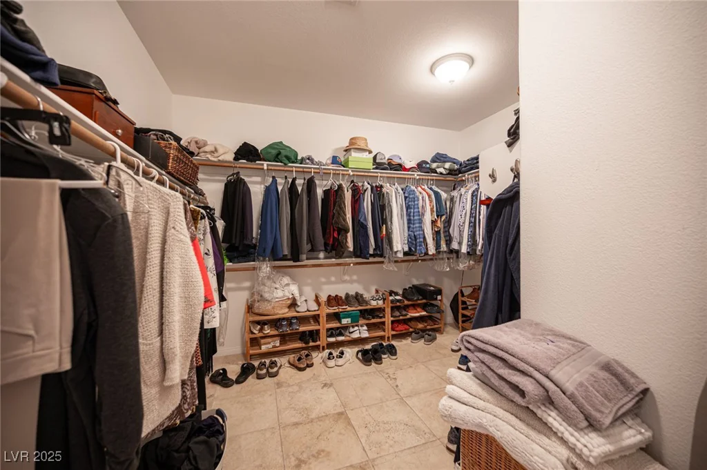 204 Ring Dove, Las Vegas, NV 89144
