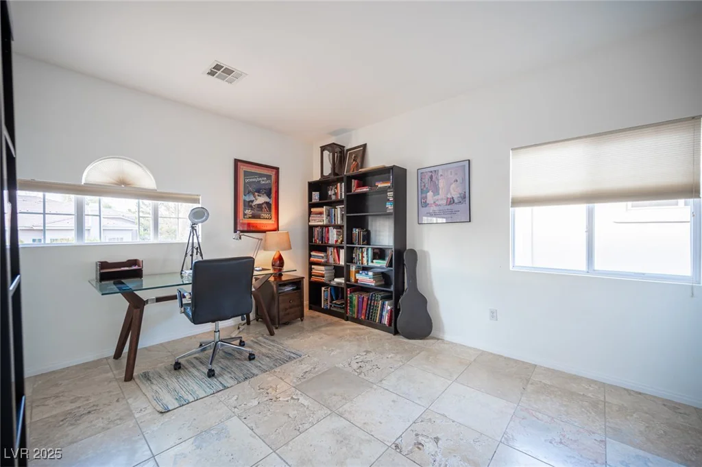 204 Ring Dove, Las Vegas, NV 89144