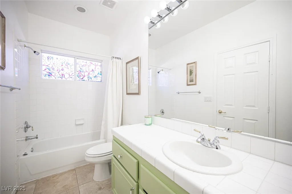 204 Ring Dove, Las Vegas, NV 89144