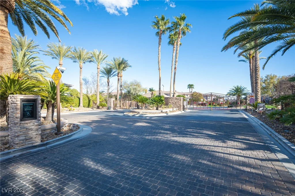 204 Ring Dove, Las Vegas, NV 89144